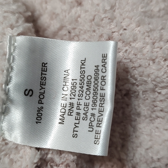 New Pink Republic Turtle Neck Light Green and Mauve Sweater sz Small - Picture 6 of 6